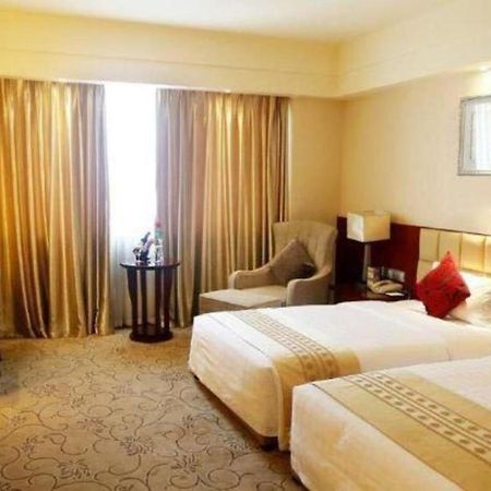 Chengdu Yinsheng International Hotel Supoqiao Zewnętrze zdjęcie