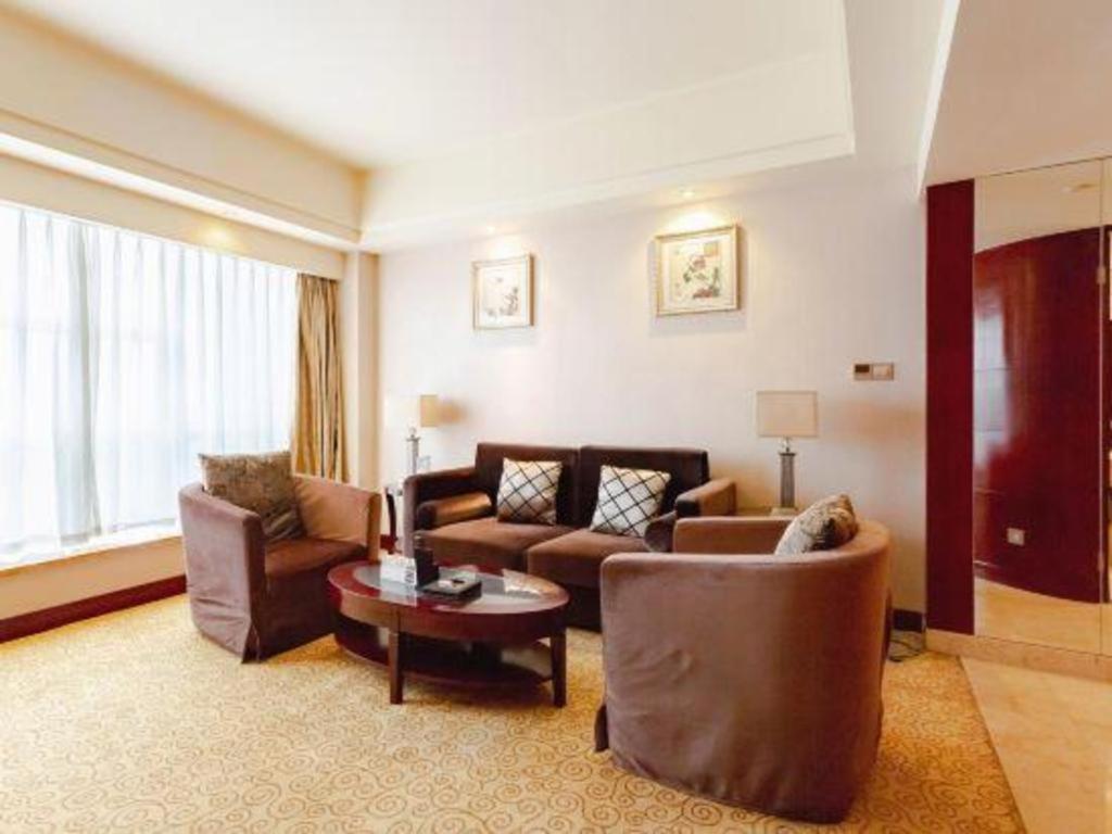 Chengdu Yinsheng International Hotel Supoqiao Zewnętrze zdjęcie