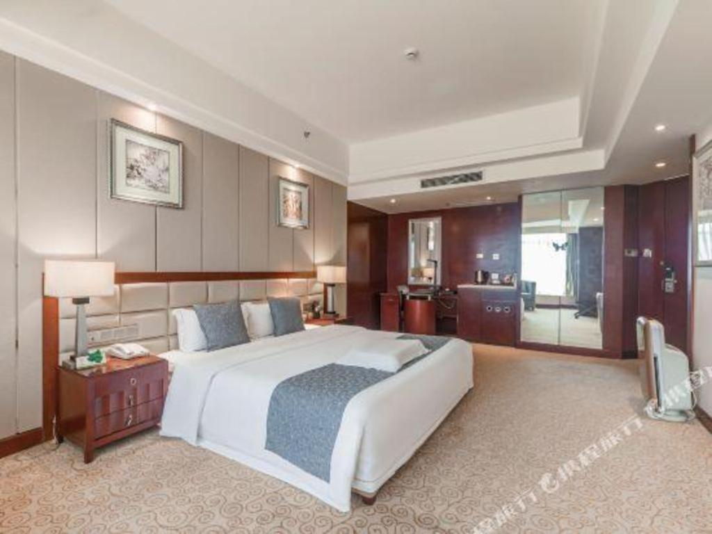 Chengdu Yinsheng International Hotel Supoqiao Zewnętrze zdjęcie