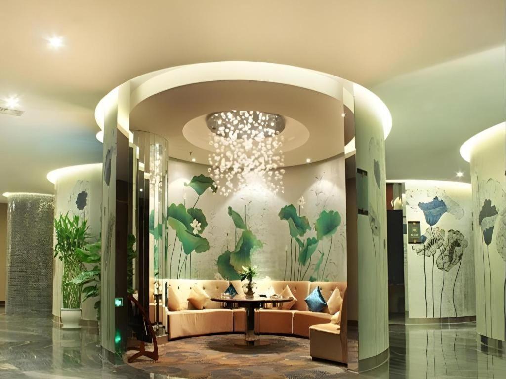 Chengdu Yinsheng International Hotel Supoqiao Zewnętrze zdjęcie